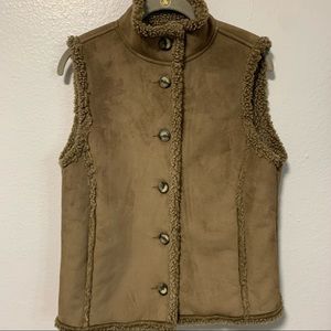 LL Bean woman’s vest size small brown